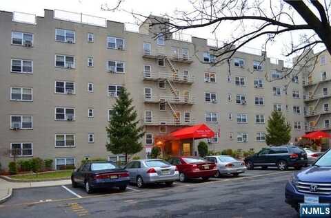 2205 N Central Road 3A, Fort Lee, NJ 07024