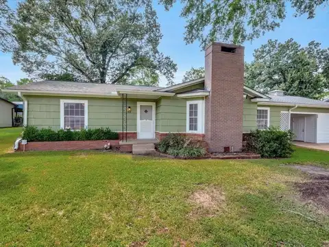 916 Lock St, Nacogdoches, TX 75964