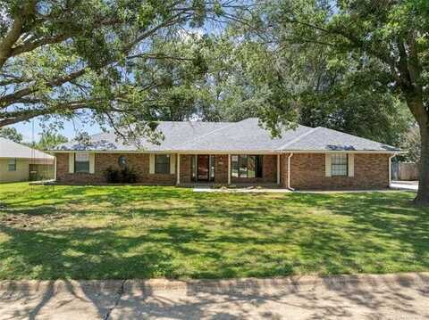2208 Hickory Drive, Ardmore, OK 73401
