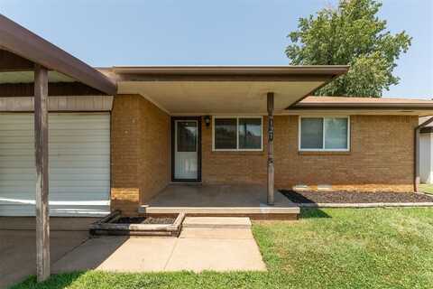 121 Larry Avenue, Yukon, OK 73099