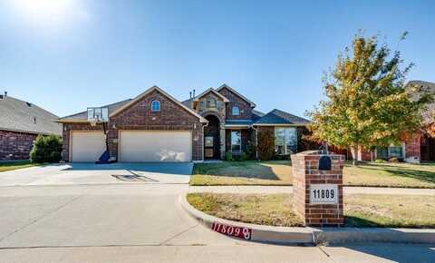 11809 Charleston Way, Yukon, OK 73099