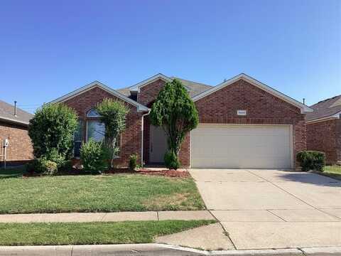 3909 Old Richwood Lane, Fort Worth, TX 76244