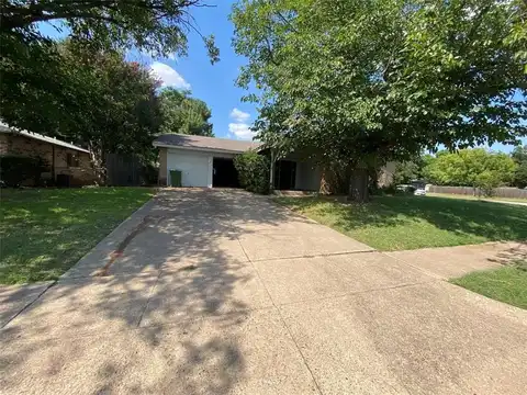 1817 Redwood Street, Arlington, TX 76014
