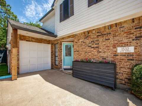 1532 Mccoy Street, Dallas, TX 75204