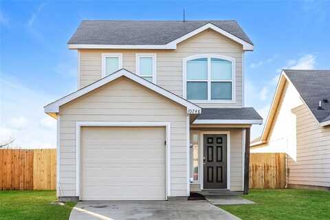 10748 Many Oaks Drive, Fort Worth, TX 76140