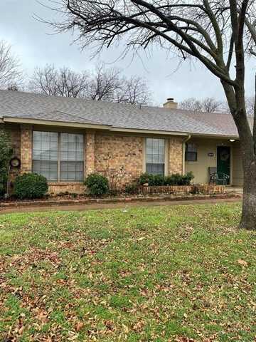2907 Hilltop Drive, Euless, TX 76039
