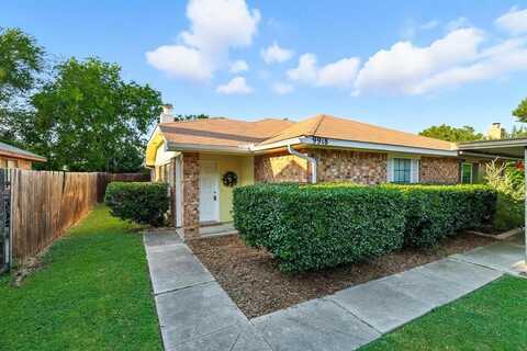 9918 Plainfield Drive, Fort Worth, TX 76108