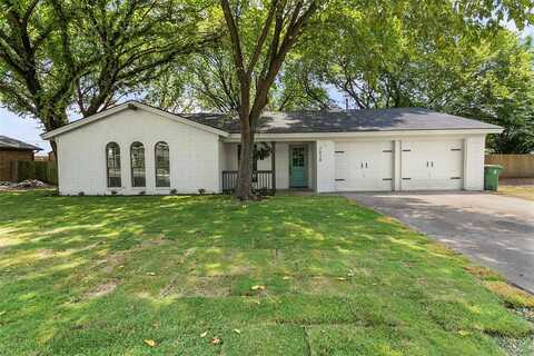 7828 Daniel Drive, North Richland Hills, TX 76182