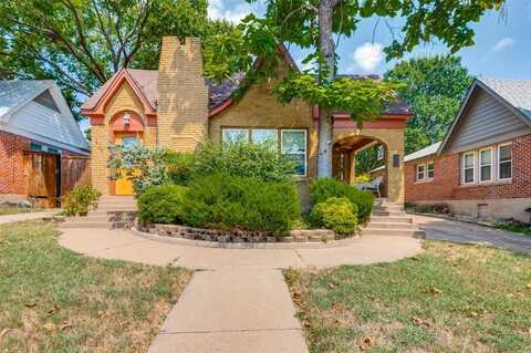 214 S Briscoe Boulevard, Dallas, TX 75211