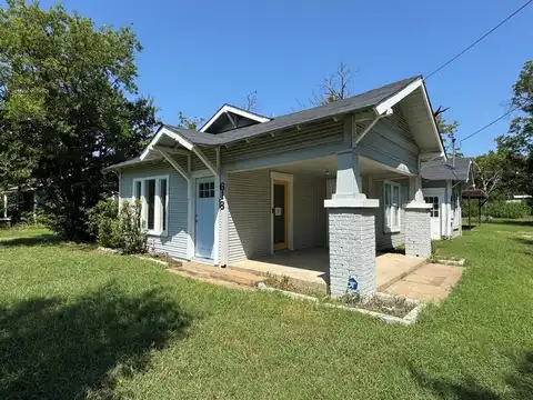 618 Woodard Avenue, Cleburne, TX 76033