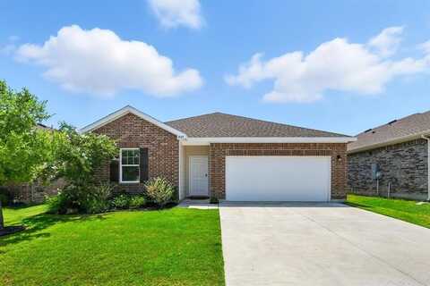1545 Shadow Hawk Drive, Fort Worth, TX 76052