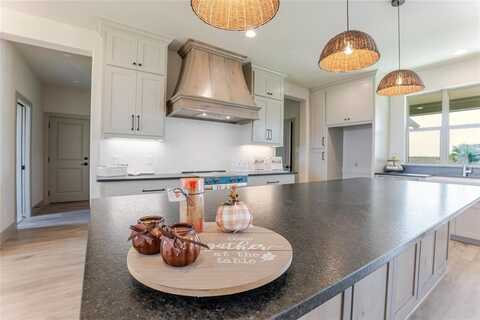 1033 Lilly Lane, Weatherford, TX 76088