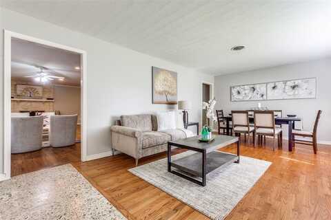3209 Pecan Lane, Garland, TX 75041