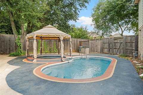 5704 Champion Court, Arlington, TX 76017