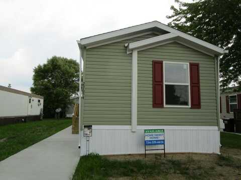 23654 Pine Drive, Brownstown, MI 48174