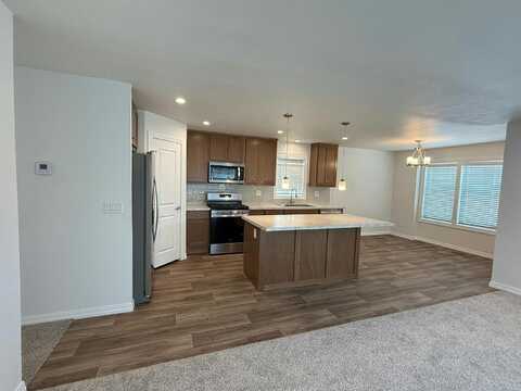 22111 Newport Ave, Grand Terrace, CA 92313