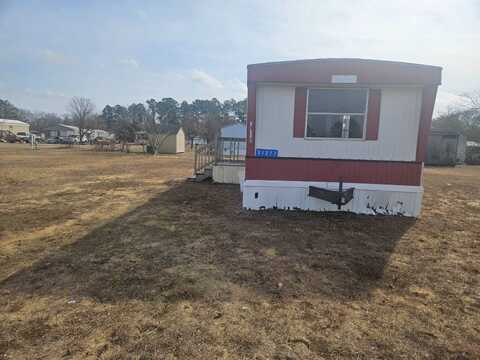 31277 Brandon St, Franklin, VA 23851