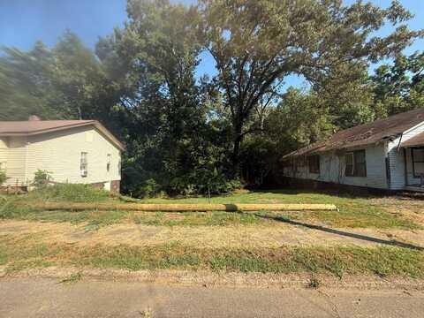 508 N Brewer St, Paris, TN 38242
