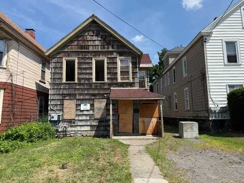 242-44 Richmond Ave, Syracuse, NY 13204