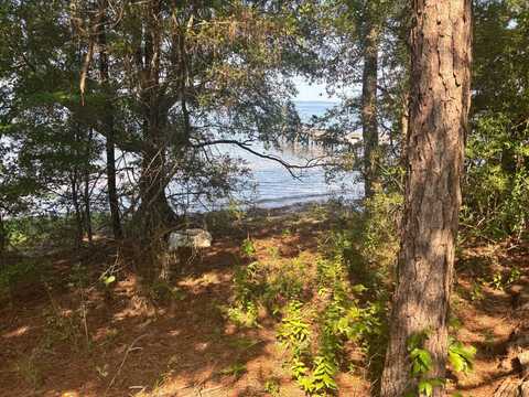 395 Foxcroft Rd., Many, LA 71449