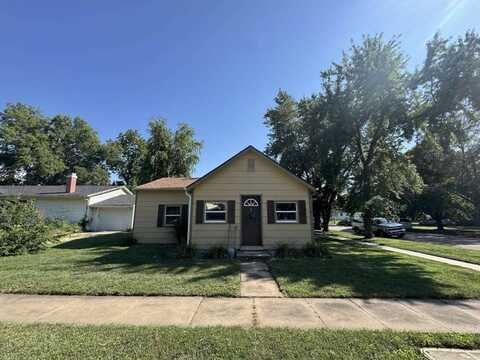 303 E. Main, Waterville, KS 66548