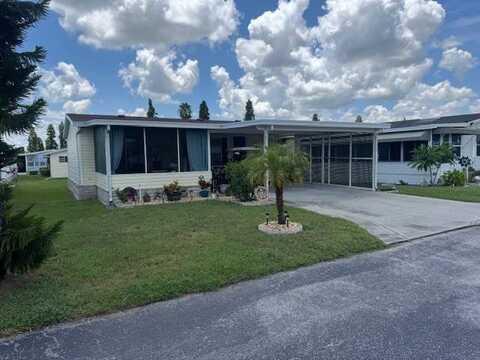 300 Lake Erie Dr, Mulberry, FL 33860