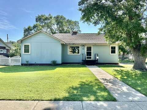 915 Mentlick Dr, Colby, KS 67701