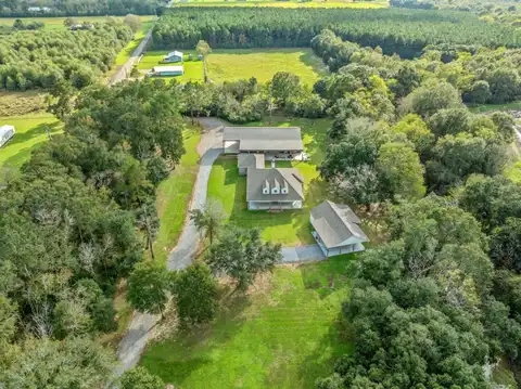 19287 Dama Landry Rd, Jennings, LA 70546