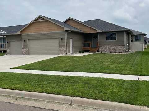 4012 S Home Plate Ave, Sioux Falls, SD 57110