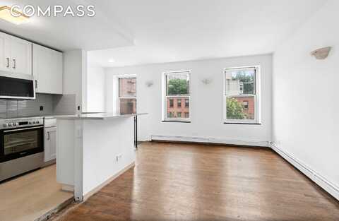 467 Sixth Avenue, New York, NY 10011