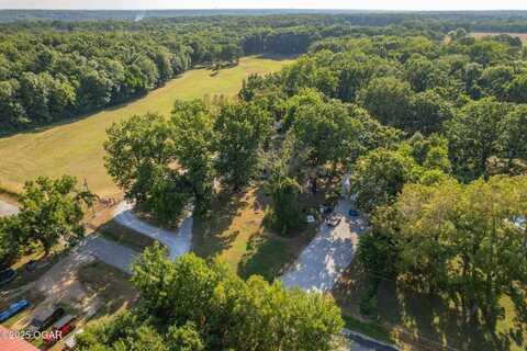 9237/9239 County Rd 90, Carthage, MO 64836