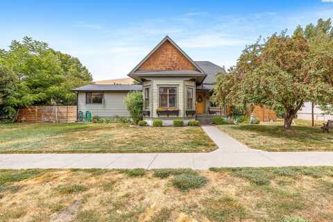 218 W Dayton Avenue, Dayton, WA 99328