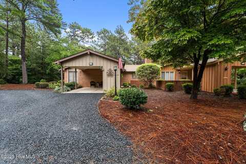 410 Teakwood Lane, Southern Pines, NC 28387