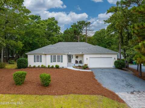270 Wheeling Drive, Pinehurst, NC 28374