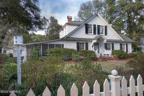 185 Cherokee Road, Pinehurst, NC 28374
