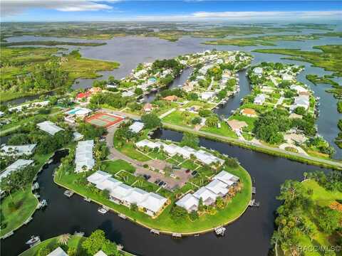 11592 W Kingfisher Court, Crystal River, FL 34429