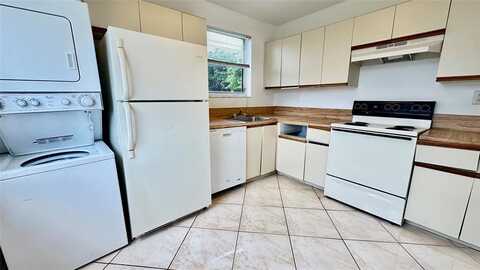 1200 SW 113th Ter, Pembroke Pines, FL 33025