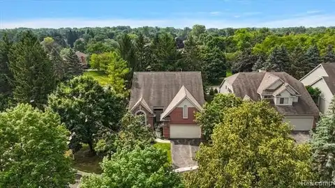30504 Hazelwood Court, Farmington Hills, MI 48331
