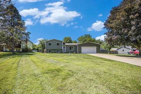 2213 Landmark Drive, Lapeer, MI 48446