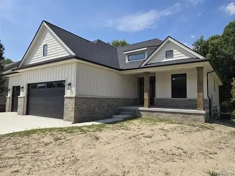 330 Hawks Nest Drive, East China, MI 48054