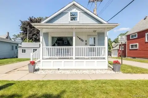 913 Michigan Street, Port Huron, MI 48060
