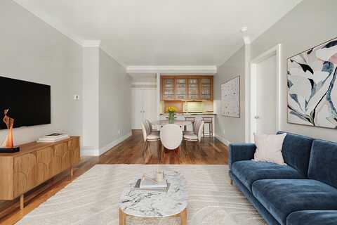 250 East 53rd Street, New York, NY 10022