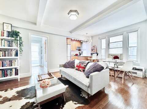 325 West 45th Street, New York, NY 10036