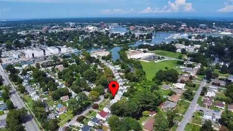 12 E Southampton Avenue, Hampton, VA 23669