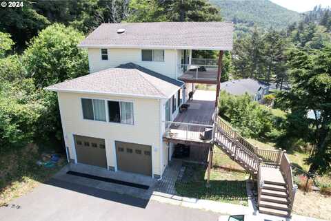 94244 10TH ST, Gold Beach, OR 97444