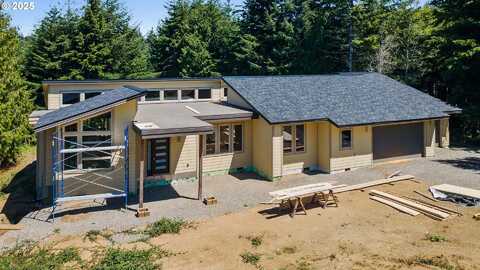 62039 DOUBLE EAGLE RD, Coos Bay, OR 97420