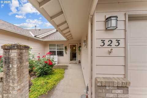 323 NE FIRCREST PL, McMinnville, OR 97128
