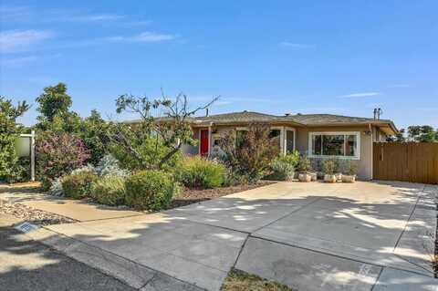 4113 Loma Alta Dr, San Diego, CA 92115