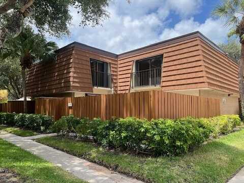 3245 32nd Court, Jupiter, FL 33477