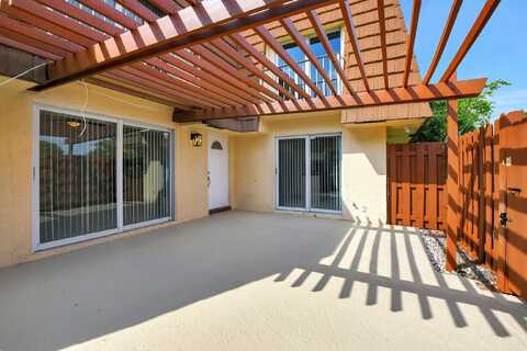 2555 Albatross Road N, Delray Beach, FL 33444
